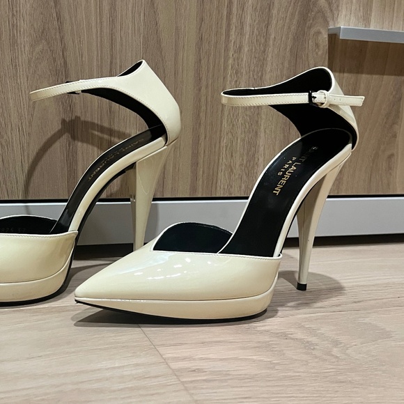 YSL Saint Laurent patent leather D’orsay pumps, color- cream, size- 37 - Picture 5 of 5